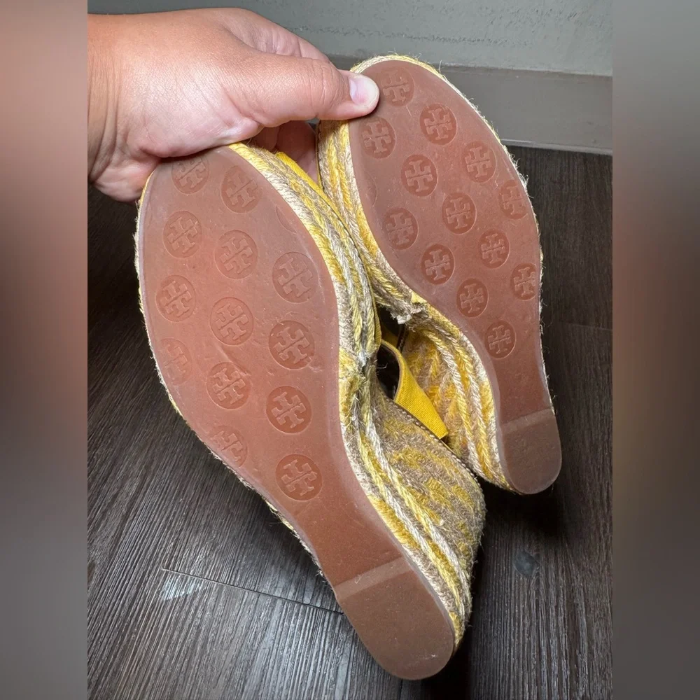 Tory Burch Linley size 9 yellow & tan Espadrille Wedge shoes